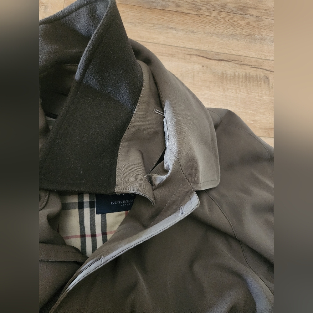 SUPER RARE Vintage Burberry Long Trench Coat + Detachable Wool Lining Men 44 T - Picture 6 of 16